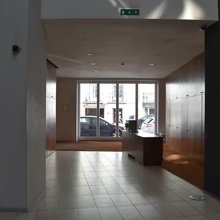 Architect-designed Loft In A Historic Hilltop Neighborhood リスボン