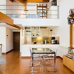 Architect-designed Loft In A Historic Hilltop Neighborhood Διαμέρισμα