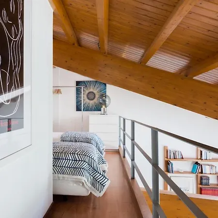 Architect-designed Loft In A Historic Hilltop Neighborhood