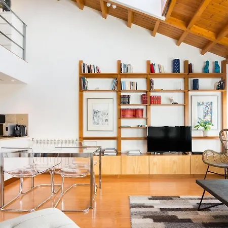 Architect-designed Loft In A Historic Hilltop Neighborhood
