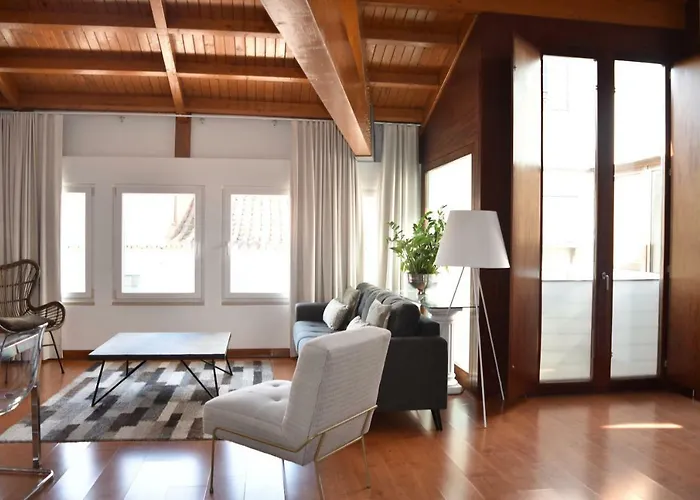 Architect-designed Loft In A Historic Hilltop Neighborhood * Lisboa